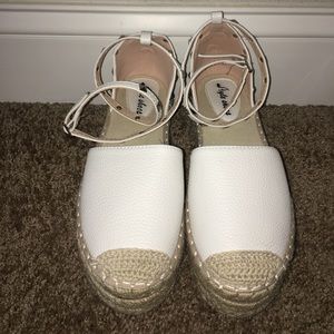 Espadrilles platform sandals!